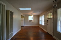 Building Photo - Funky East Side 2 Bedroom