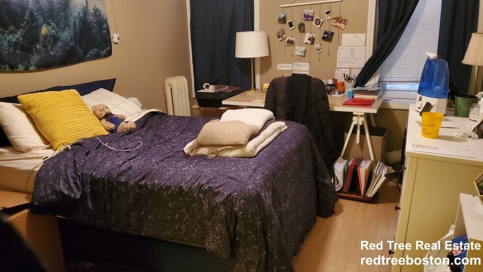 Building Photo - 154 Harvard St