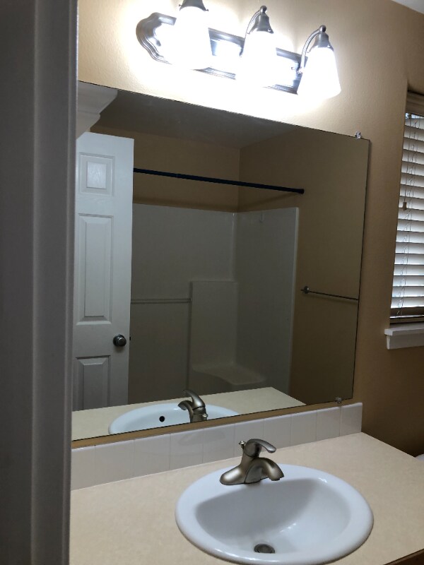 Building Photo - 7503 NE 61st Way