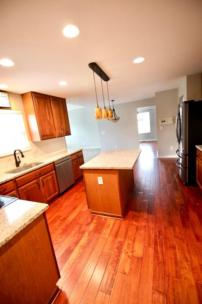 Building Photo - 7543 Ashley Meadow Dr