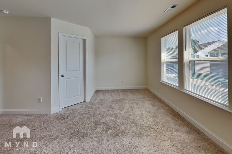 Building Photo - 1546 Cedar Tree Dr