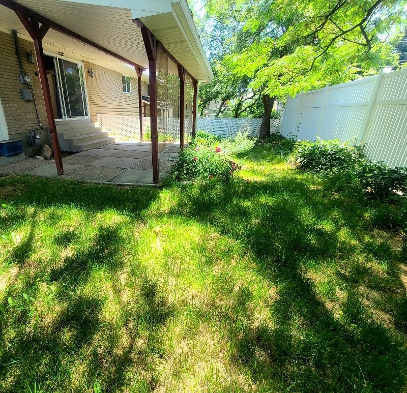 Building Photo - 245 N 600 E
