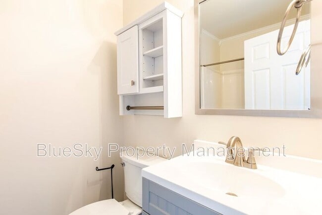 Building Photo - 115 Greenwich Ct