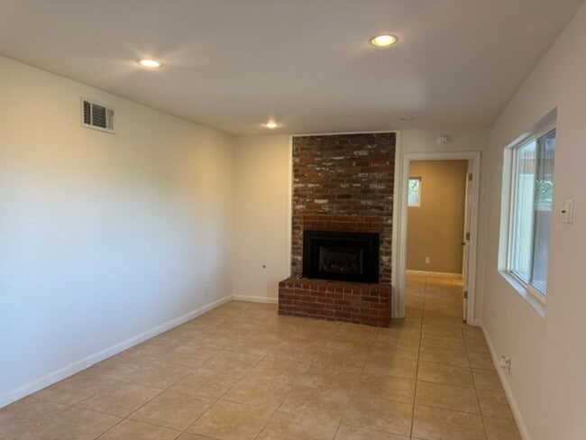 Building Photo - Wonderful 3 bedroom 2 bath, Two story home in S. Walnut Creek, Lakewood community!