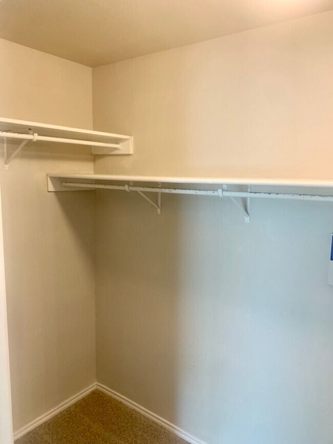 Building Photo - Adorable Move-In Ready 3/2 in Georgetown! ...