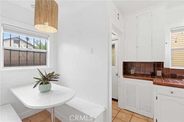 Building Photo - 1950 S Palm Grove Ave