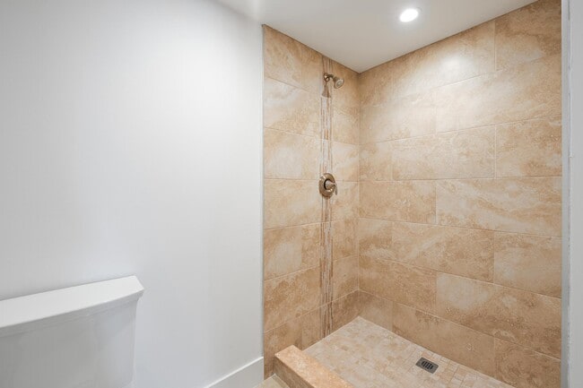 Building Photo - 1501 Marina Isle Way