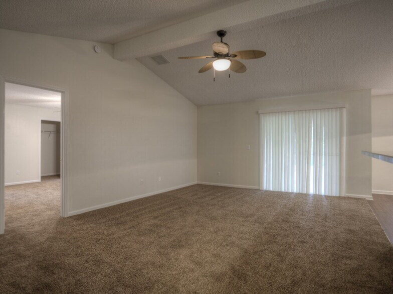 Building Photo - 1336 Marsh Grass Ct