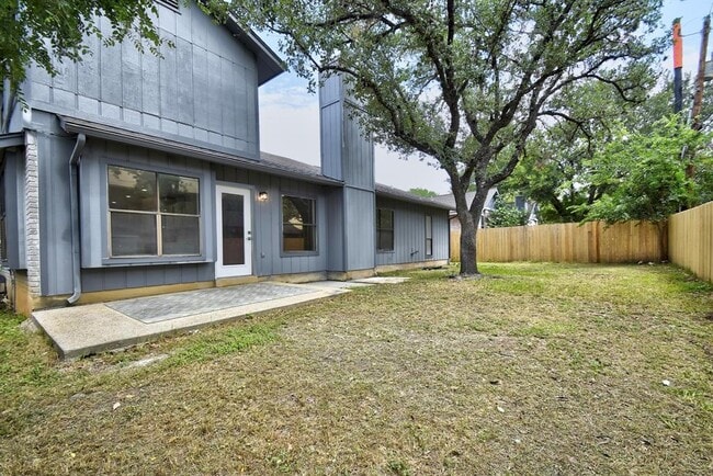 Building Photo - 14926 Eminence