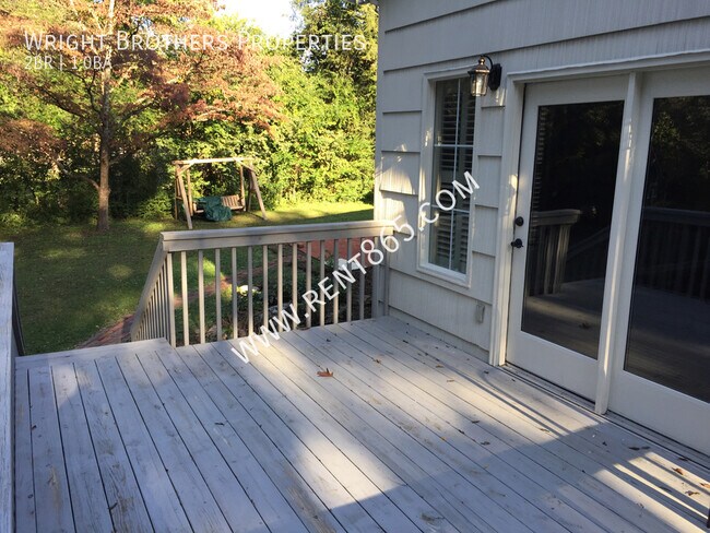 Building Photo - 327 Taliwa Dr