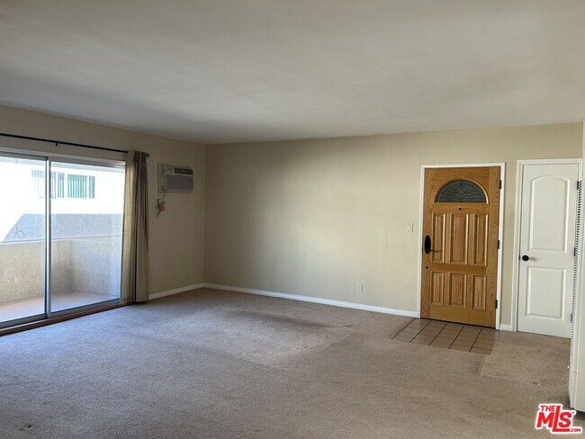Building Photo - 1731 Camden Ave