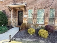 Building Photo - 305 Tottenham Ct