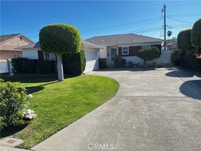 Building Photo - 1820 Olympus Ave