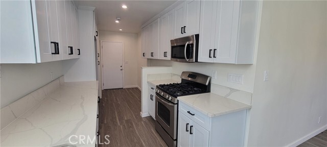 Building Photo - 13315 S Avalon Blvd