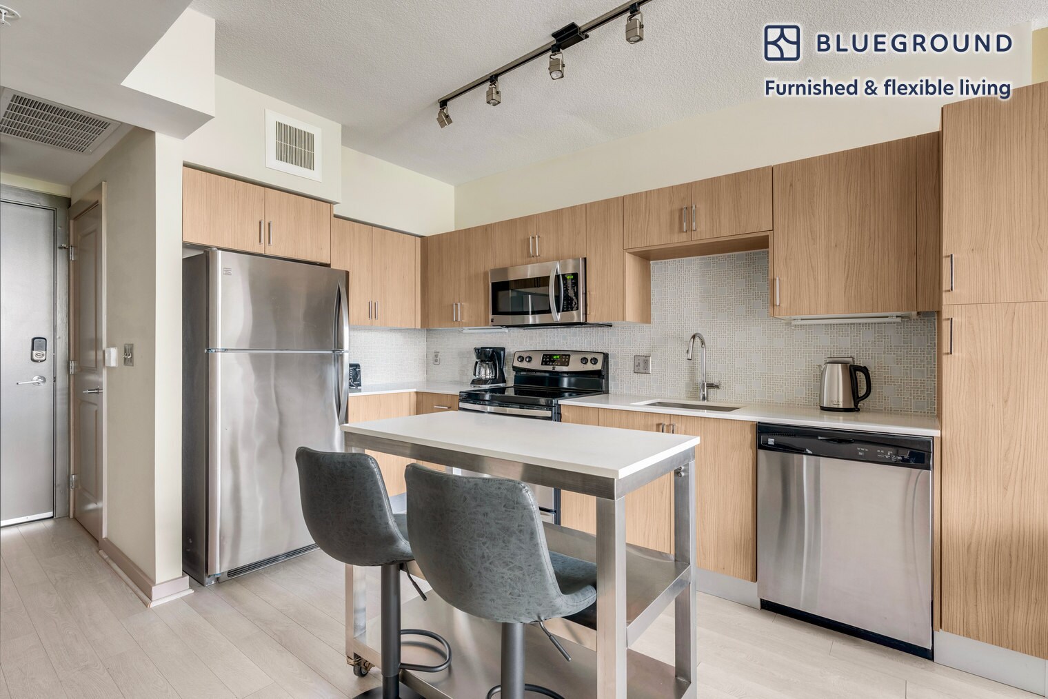 Building Photo - 505 18th St S