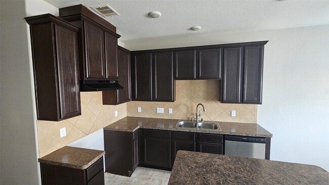 Building Photo - 17030 Amarose Dr