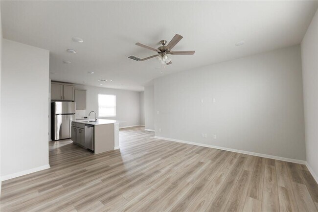 Building Photo - 6206 Marsh Ln
