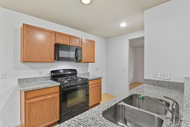 Building Photo - 822 Grand Plains Dr