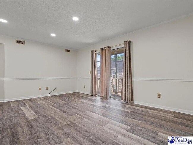 Building Photo - 701 Coventry Ln