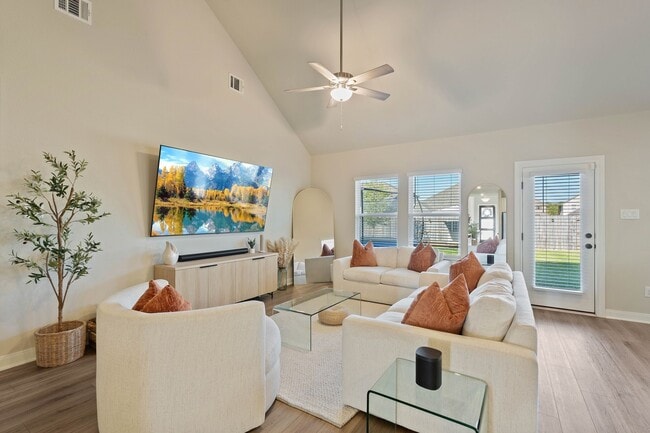 Building Photo - 17812 Hanson Ridge Dr