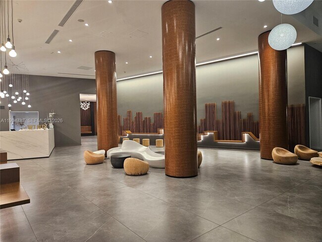 Building Photo - 350 S Miami Ave