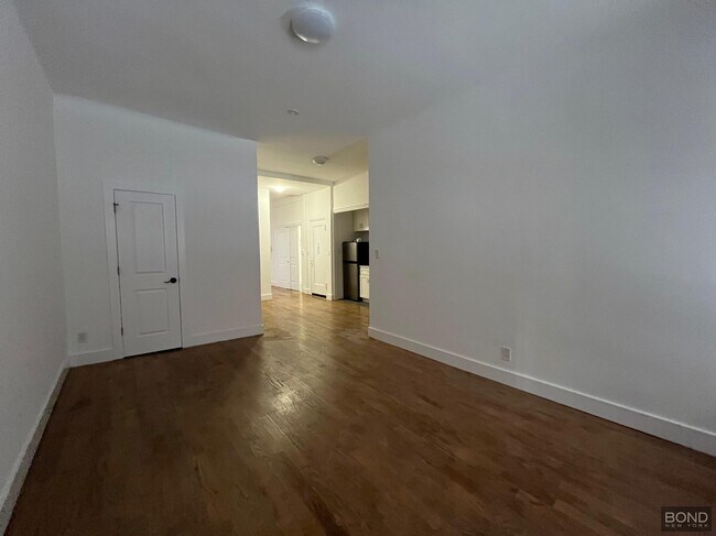 Building Photo - 1295 Third Avenue