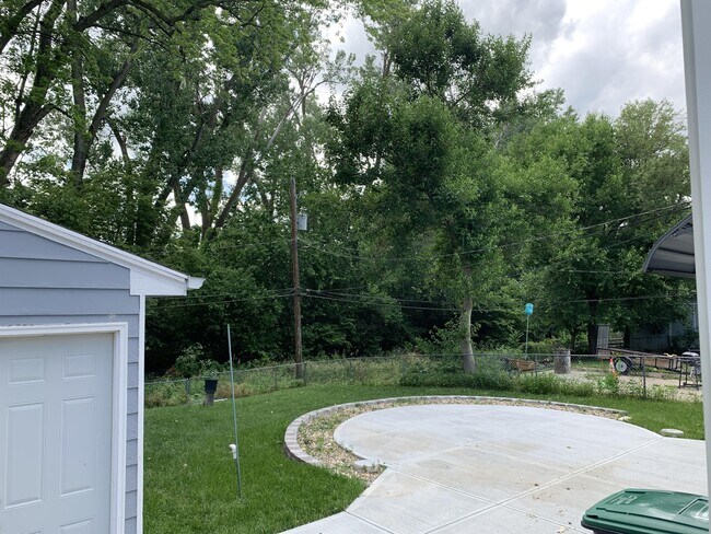 Building Photo - 5538 N 65th St