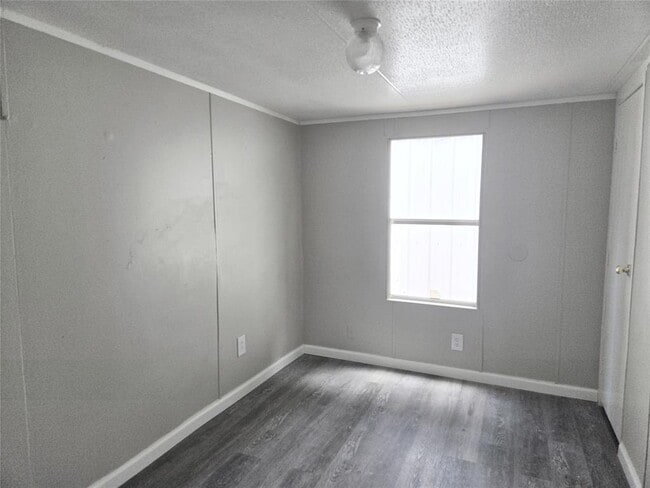Building Photo - 16815 W Alderson
