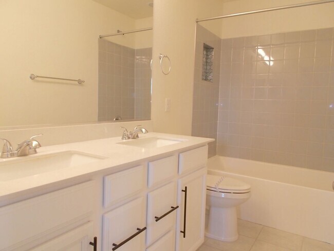 Building Photo - Modern Luxury Rental with Stunning Red Roc...