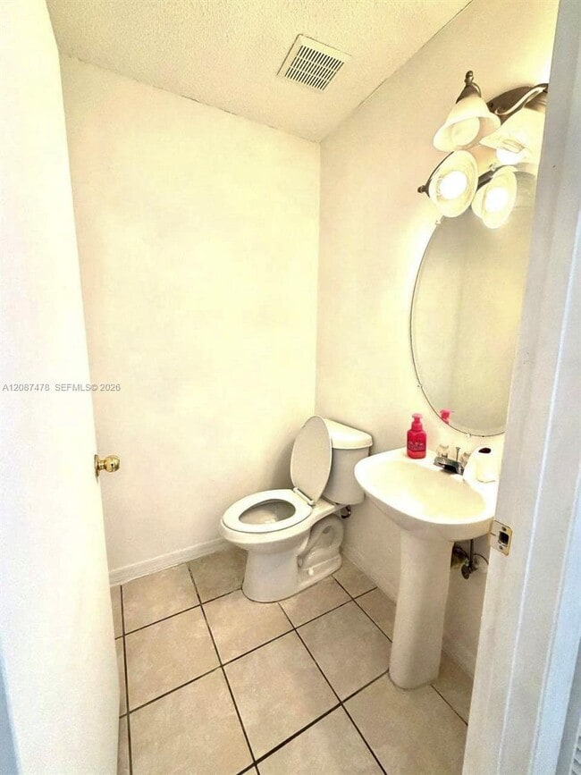 Building Photo - 17969 SW 140th Ct