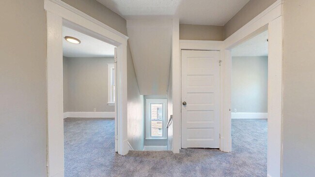Building Photo - Cudell/West Blvd neighborhood; 4 bedroom/1 bath single family house for rent!