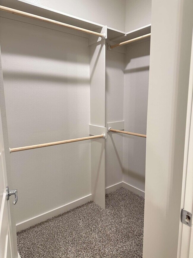 Building Photo - 1115 N 7th St