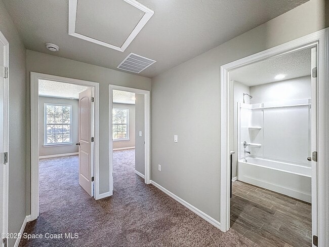 Building Photo - 534 L M Davey Ln