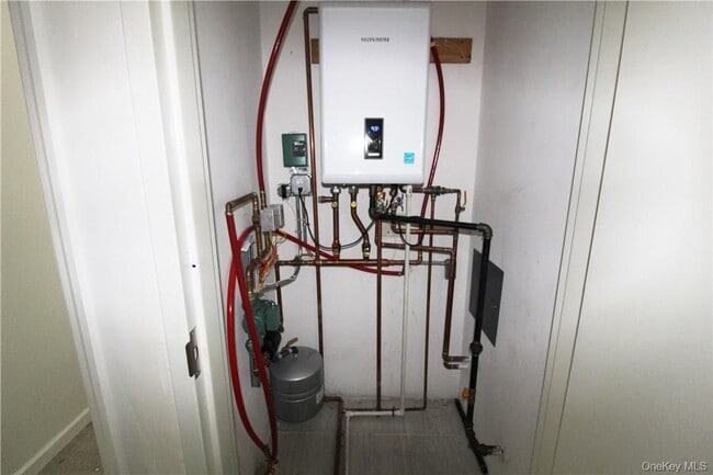 Building Photo - 1355 Plimpton Ave