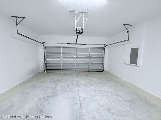 Building Photo - 5285 Pebble Beach Dr