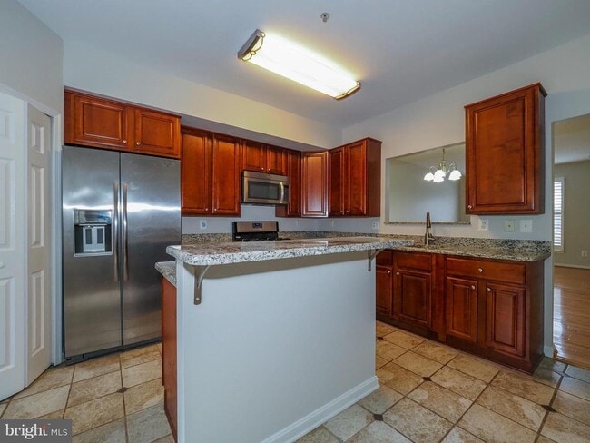 Building Photo - 32 Harbour Heights Dr