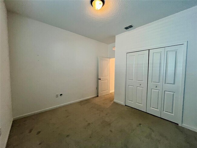 Building Photo - 421 Disa Dr