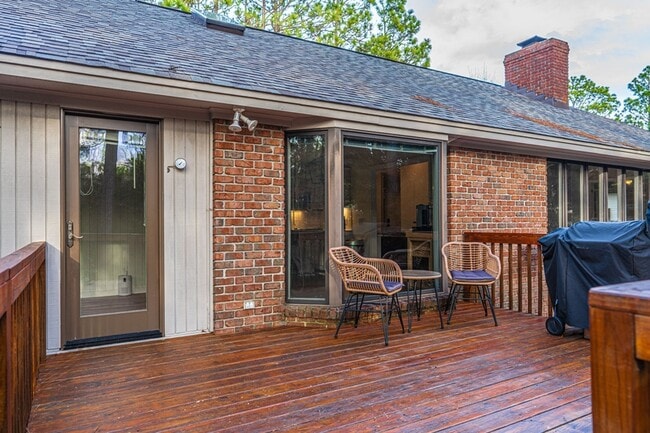 Building Photo - 11 Greenville Ln