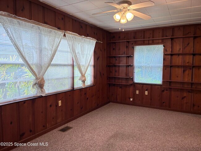 Building Photo - 803 Rockledge Dr