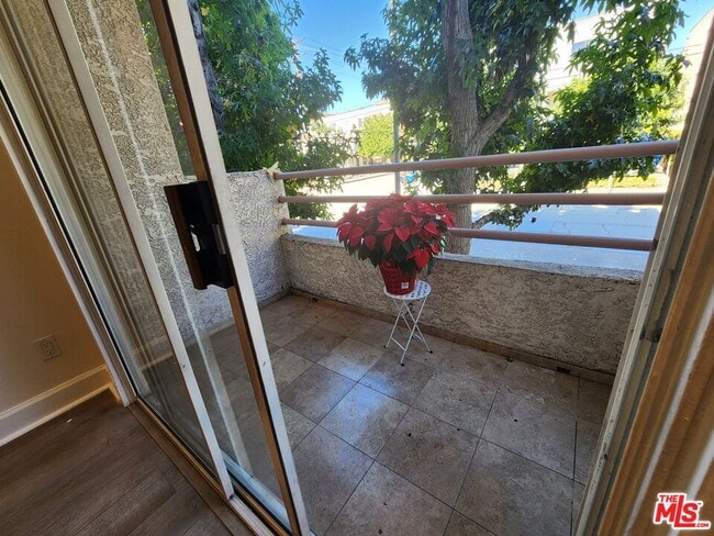 Building Photo - 11230 Peach Grove St