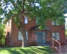 Building Photo - 1 BED 1 BATH COLLEGE HILL ADDITION