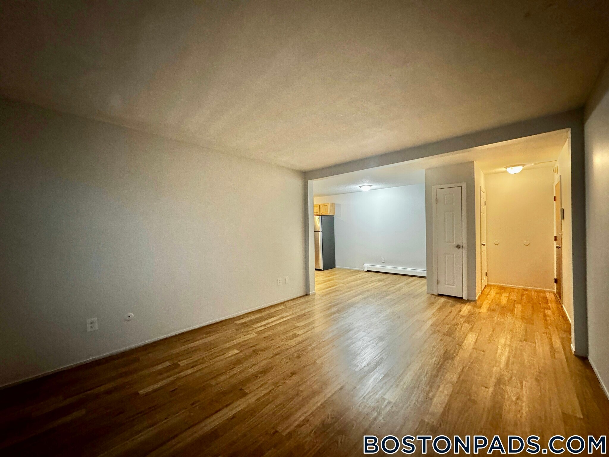 Building Photo - 675 N Main St