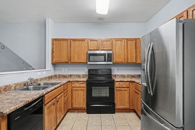 Building Photo - 5800 N Tower Dr
