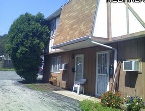 Building Photo - 72 S Roanoke Ave