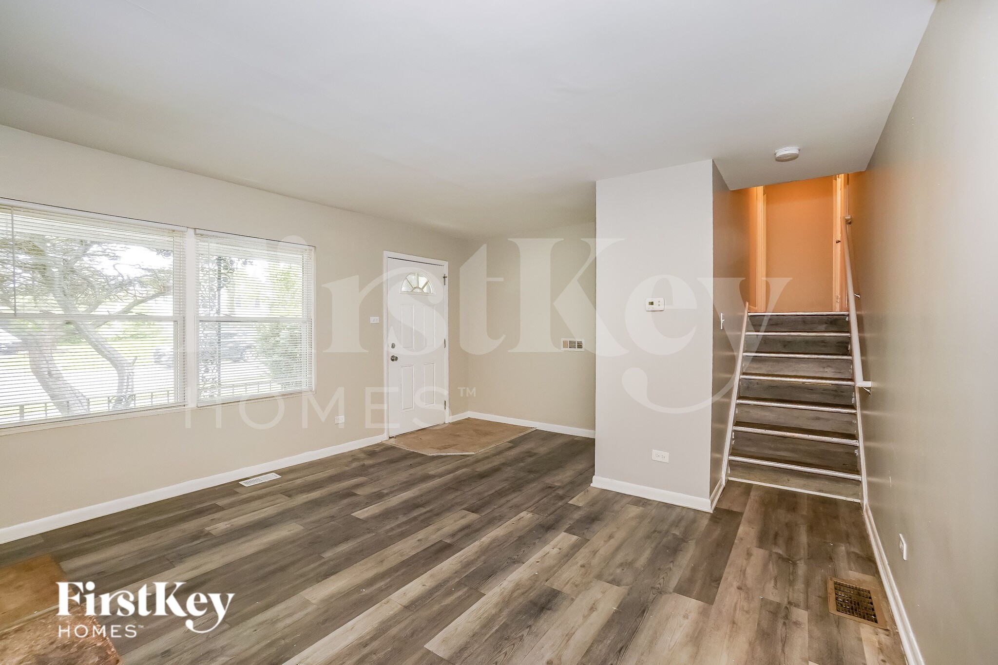 Building Photo - 4200 Arlington Dr