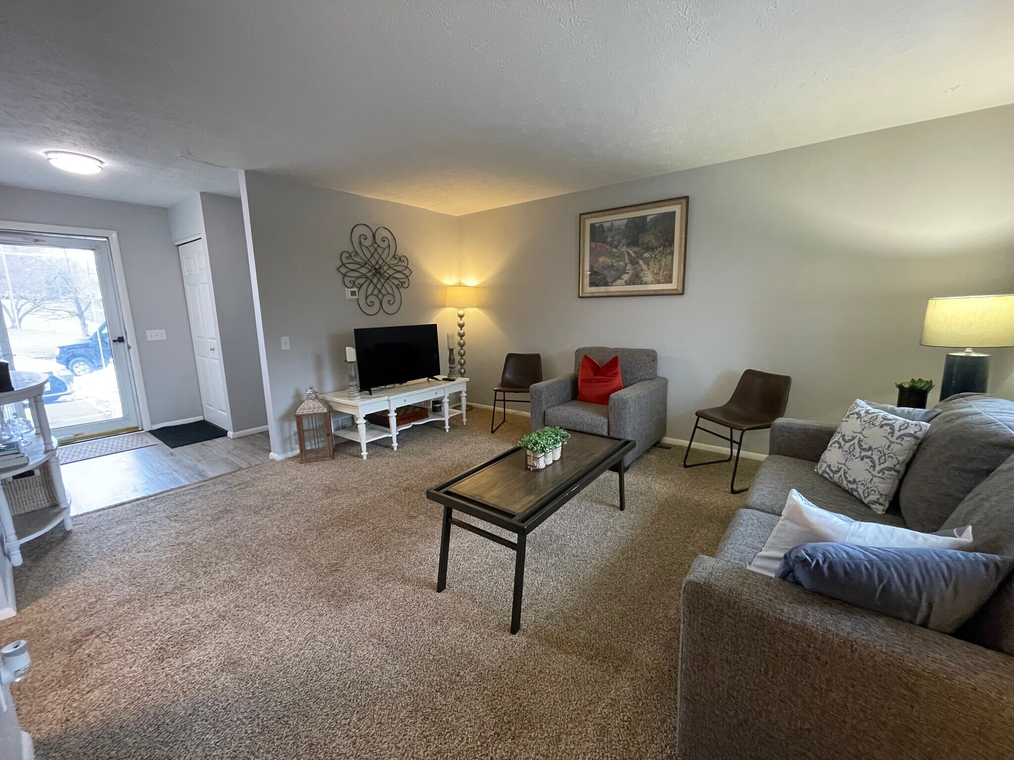 Building Photo - 27 Mayapple Ln