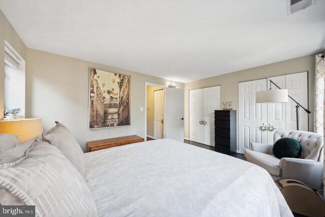 Building Photo - 1020 N Stafford St