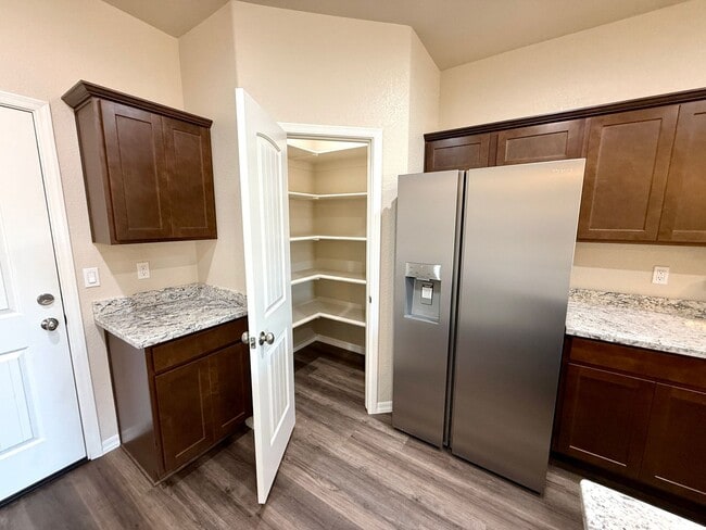 Building Photo - Beautiful 4-Bedroom Home for Rent in Cerba...