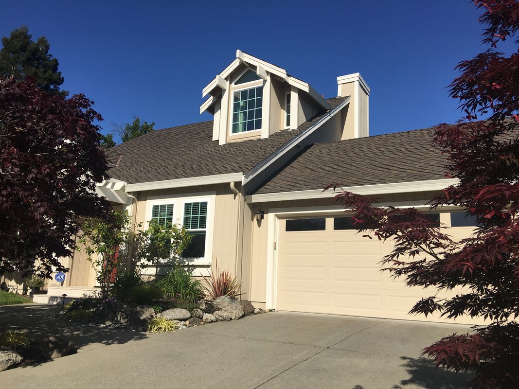 Building Photo - 5841 Charter Oaks Dr