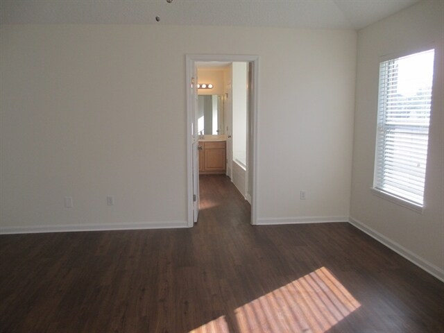 Building Photo - 5308 Whitecastle Ct